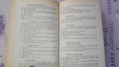 OUMA'S COOKERY BOOK Mrs ROY HENDRIE ( Hardcover around 1965 )