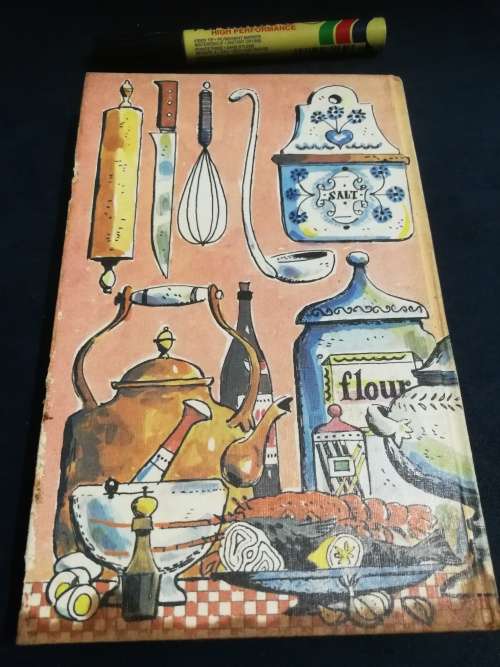 OUMA'S COOKERY BOOK Mrs ROY HENDRIE ( Hardcover around 1965 )