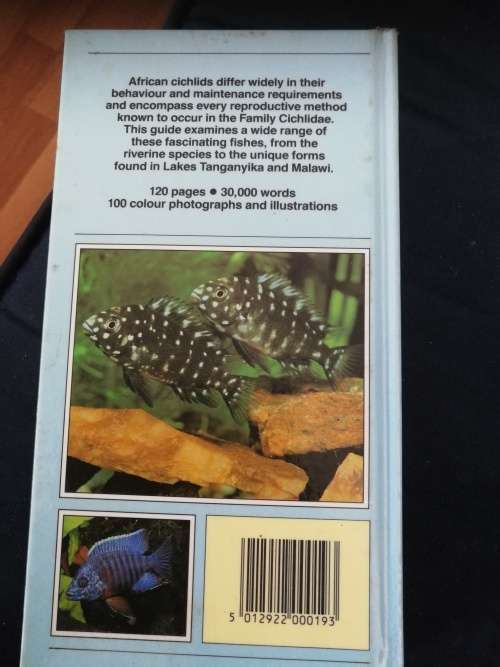 AN INTERPET GUIDE to AFRICAN CICHLIDS Dr Paul V LOISELLE ( Tropical Freshwater Fishes fish)