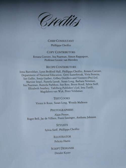 SOUTH AFRICAN COOKBOOK Readers Digest Cook Book  (  please add the cost of shipping )