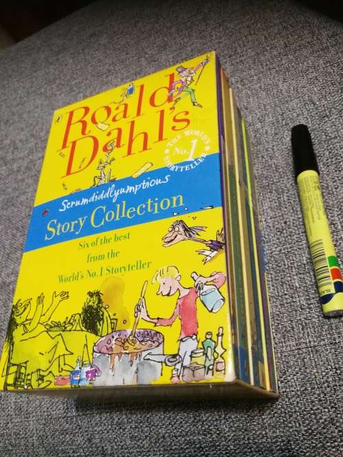 ROALD DAHL'S STORY COLLECTION Box Set of 6 Roald Dahl Softcover Books Dahl