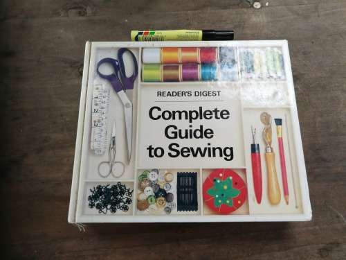 Readers Digest COMPLETE GUIDE TO SEWING