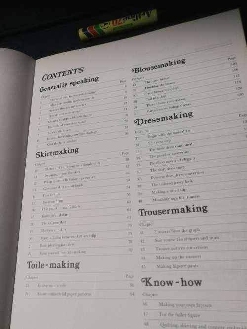 GOLDEN HANDS ENCYCLOPEDIA of DRESSMAKING  ( Course for the home dressmaker - making clothes sewing