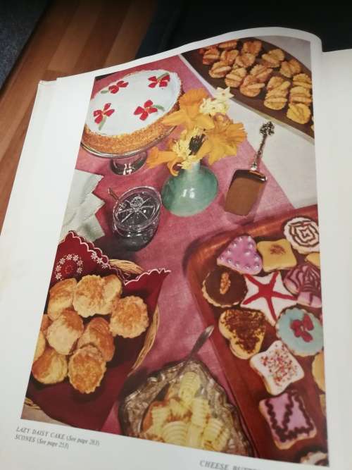 The Royal Hostess South Africa`s Own Cook Book Sixth Edition 1965 ( cookbook )