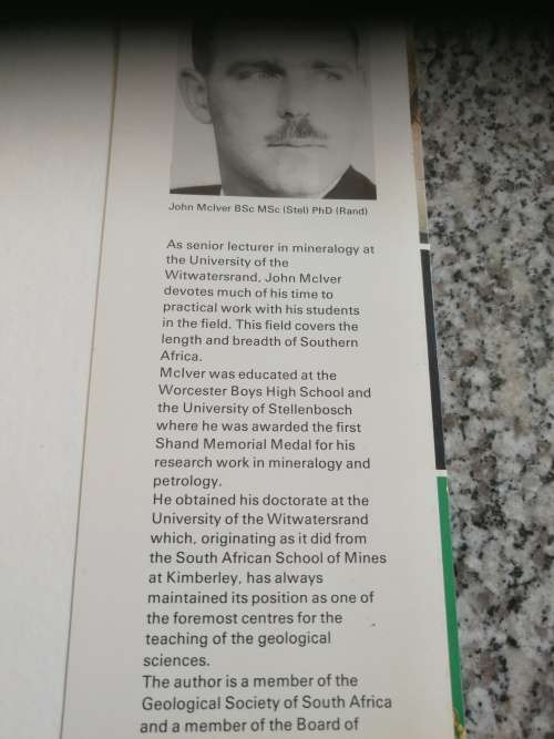 GEMS MINERALS AND ROCKS IN SOUTHERN AFRICA J R McIVER  ( Geology )