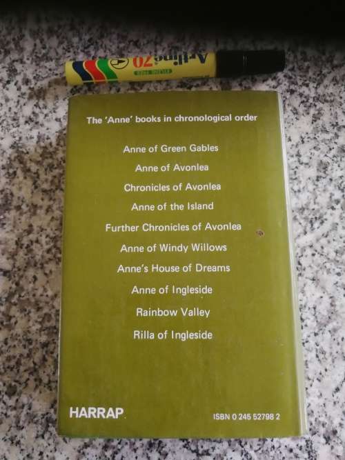 RAINBOW VALLEY L M MONTGOMERY