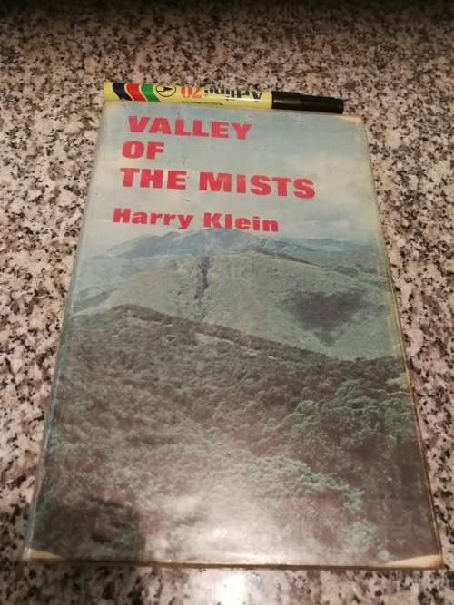 VALLEY OF THE MISTS HARRY KLEIN (  ex Library book )