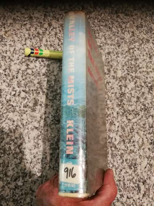 VALLEY OF THE MISTS HARRY KLEIN (  ex Library book )