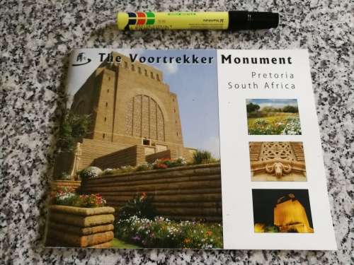 The VOORTREKKER MONUMENT Pretoria Visitor`s Guide and Souvenir revised edition 2007