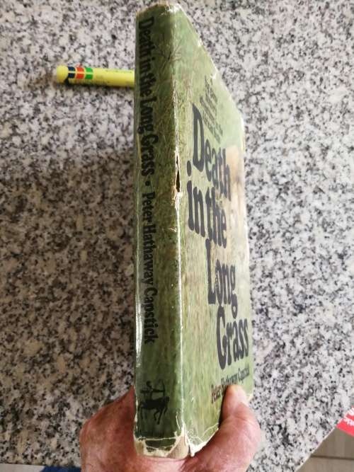 DEATH IN THE LONG GRASS PETER HATHAWAY CAPSTICK A big game hunter`s adventures in the African bush