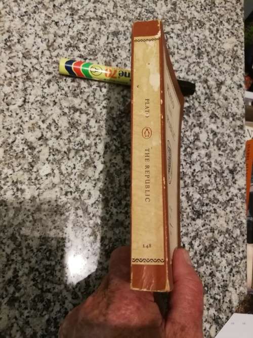 PLATO THE REPUBLIC Translated by H D P LEE The Penguin Classic 1961 ( Softcover )