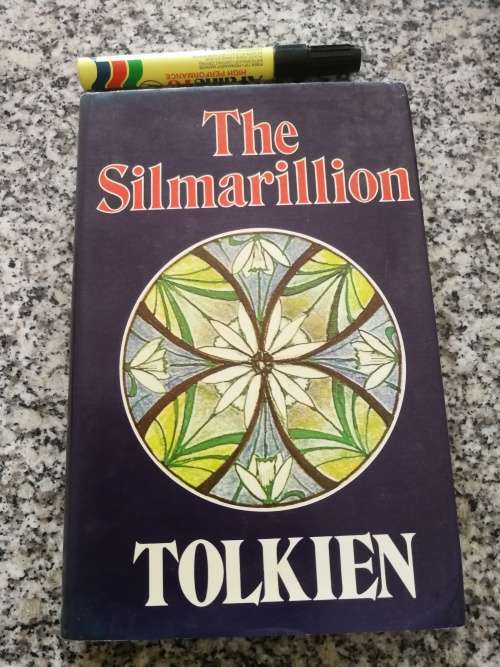 THE SILMARILLION TOLKIEN  (  Hardcover Edition First Published 1977  )