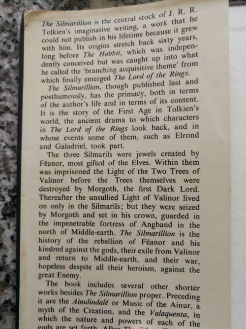 THE SILMARILLION TOLKIEN  (  Hardcover Edition First Published 1977  )