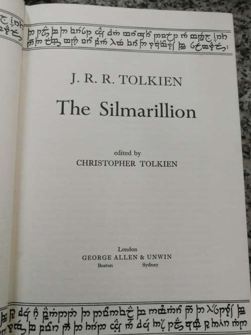 THE SILMARILLION TOLKIEN  (  Hardcover Edition First Published 1977  )