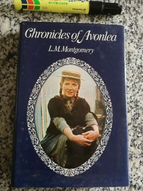 CHRONICLES OF AVONLEA L M MONTGOMERY
