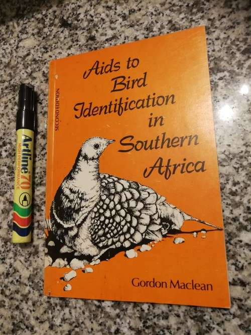 AIDS TO BIRD IDENTIFICATION IN SOUTHERN AFRICA GORDON MACLEAN ( bird watching  birds birding )