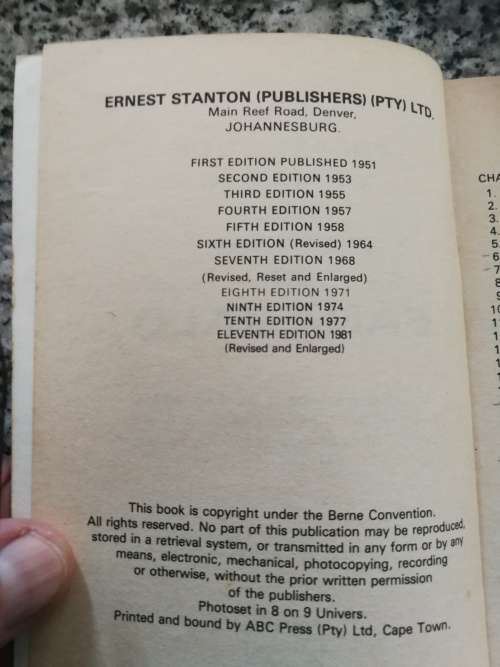 FANAGALO Phrase Book Grammar and Dictionary J D BOLD Eleventh Ed.1981 Revised Enlarged ( languages )