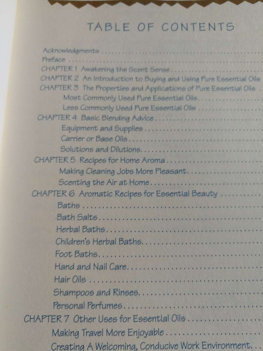 THE ESSENTIAL OILS BOOK Creating Personal Blends for Mind & Body COLLEEN K DODT  medicinal