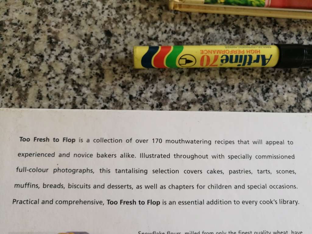 SNOWFLAKE FLOUR BAKING BOOK TOO FRESH TO FLOP HEILIE PIENAAR   breads cakes rusks biscuits cooking