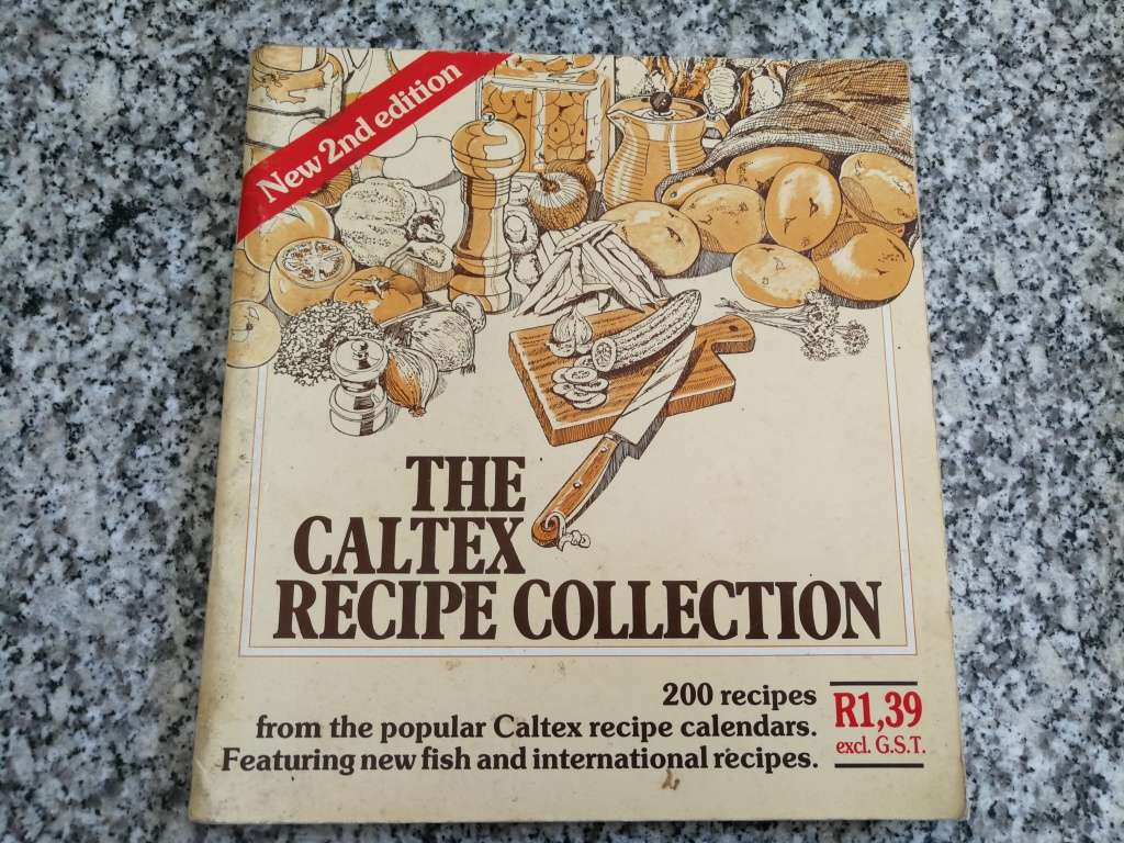 2 BOOKS CALTEX RECIPE COLLECTION 200 Recipes PLUS CALTEX POTJIEKOS and BRAAI BOOK