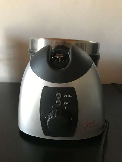 DEMO model Belgian Waffle Maker (Please read description)