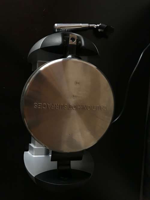 DEMO model Belgian Waffle Maker (Please read description)