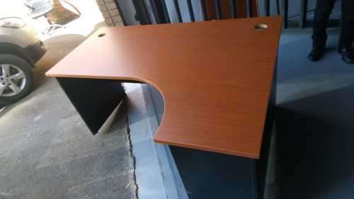 Second Hand Office Desk (READ DESCRIPTION)