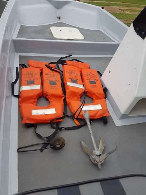 75Hp Mariner Dory Hull (PLEASE READ THE DESCRIPTION)