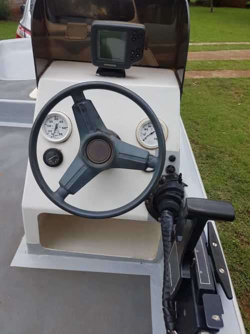 75Hp Mariner Dory Hull (PLEASE READ THE DESCRIPTION)