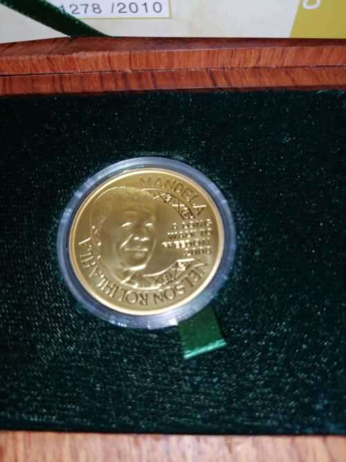 **Nelson Mandela Robben Island 1/2 ounce SOLID GOLD