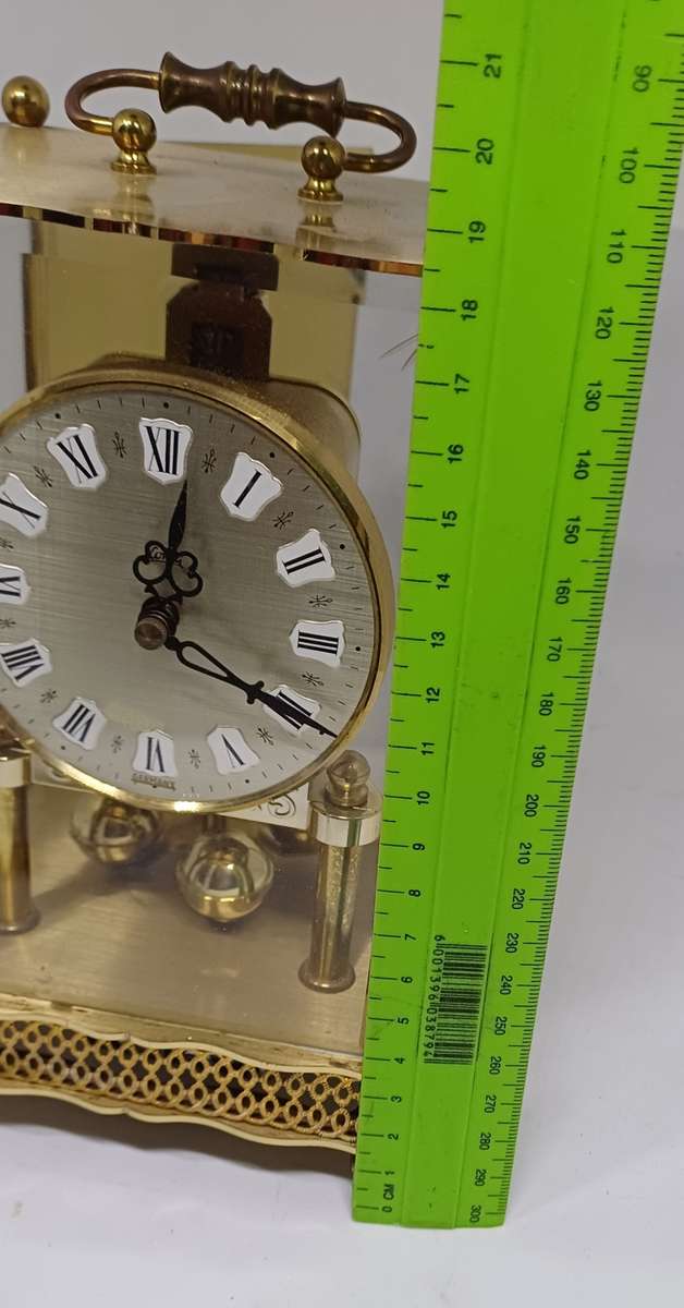 Rotating Pendulum clock