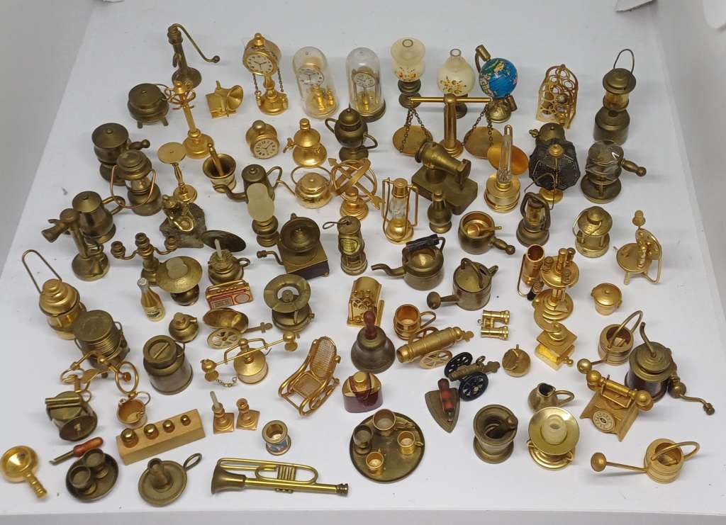 Collection of brass printers tray items