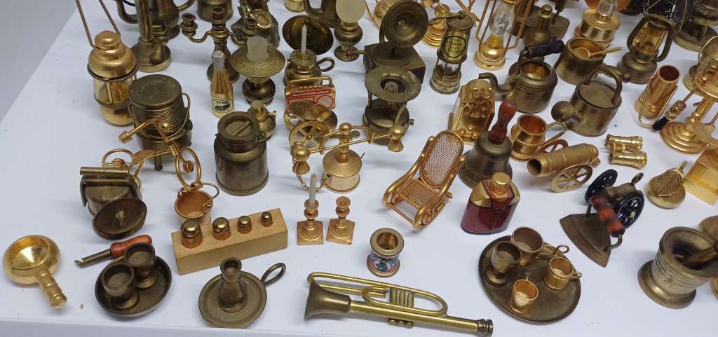 Collection of brass printers tray items
