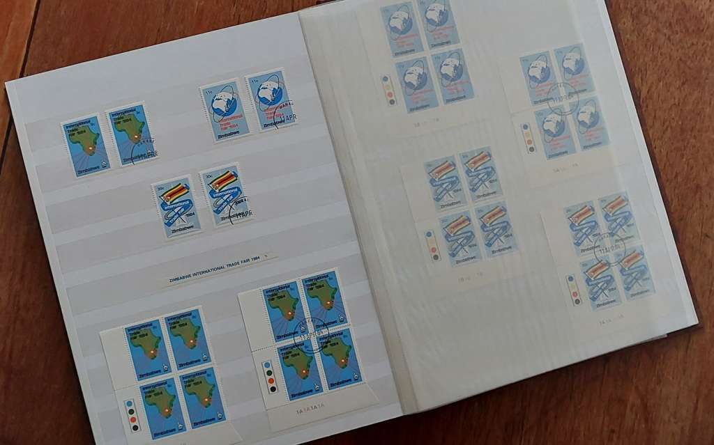 Stamp Stock book - Rhodesia - UMM - USED, Album in excellent condition, Size 23 x 31cm, 16 d/s pgs