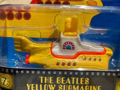 Hot Wheels Retro. Yellow submarine