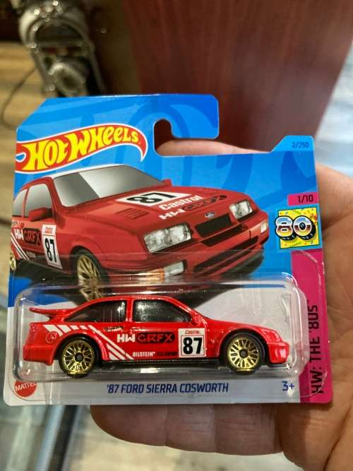 Hot wheels Ford Sierra red.