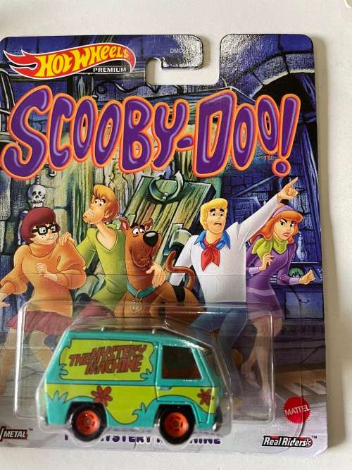 Hot Wheels Scooby Doo with real riders
