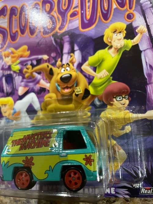 Hot wheels scooby doo with real riders