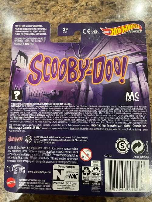 Hot wheels scooby doo with real riders