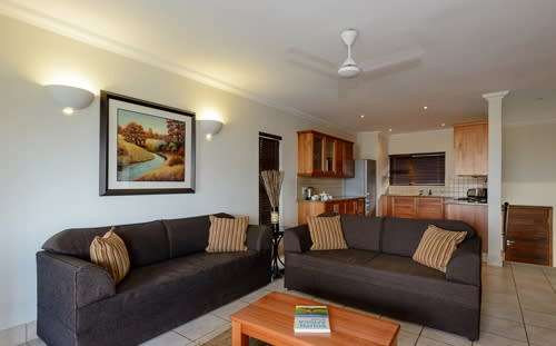 4 - 8 Jun at Cayley Lodge, (Central Drakensberg), 1BR/sleeps 4