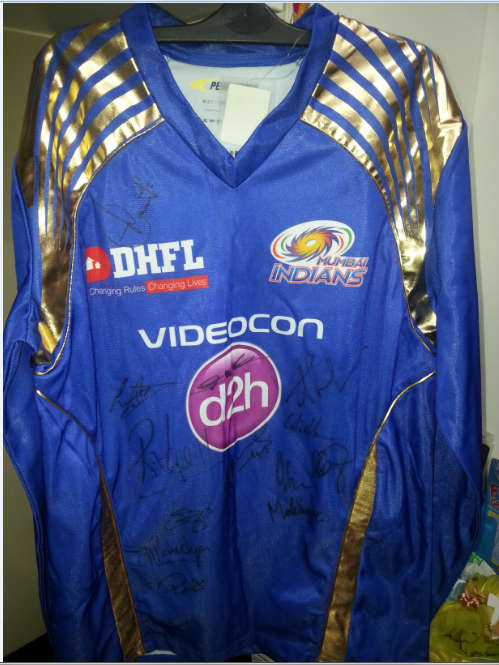 MUMBAI INDIANS PLAYER ISSUSED JERSEY SIGNED