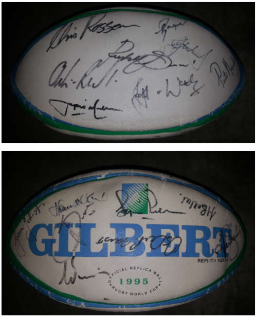RUGY WORLD CUP 1995 BALL SIGNED BY SQUAD AND NELSON MANDELA