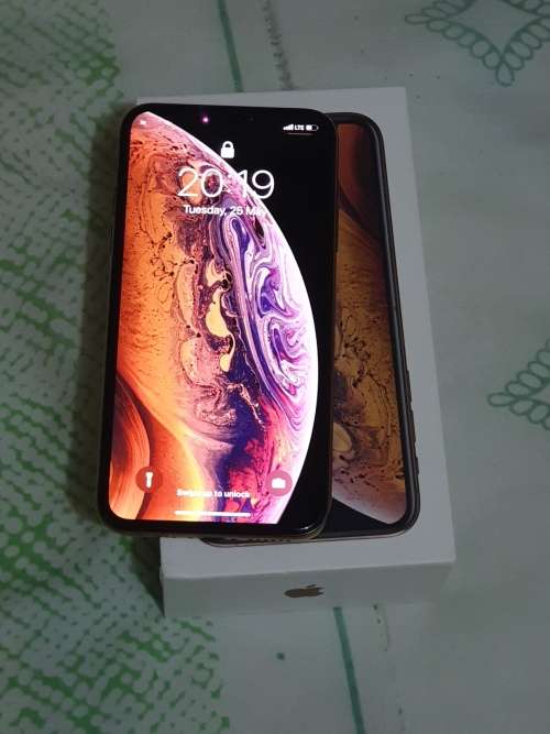 Iphone XS 64gb Gold Mint Condition