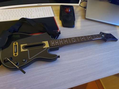 Ps4 console with 2 x dual shock controllers