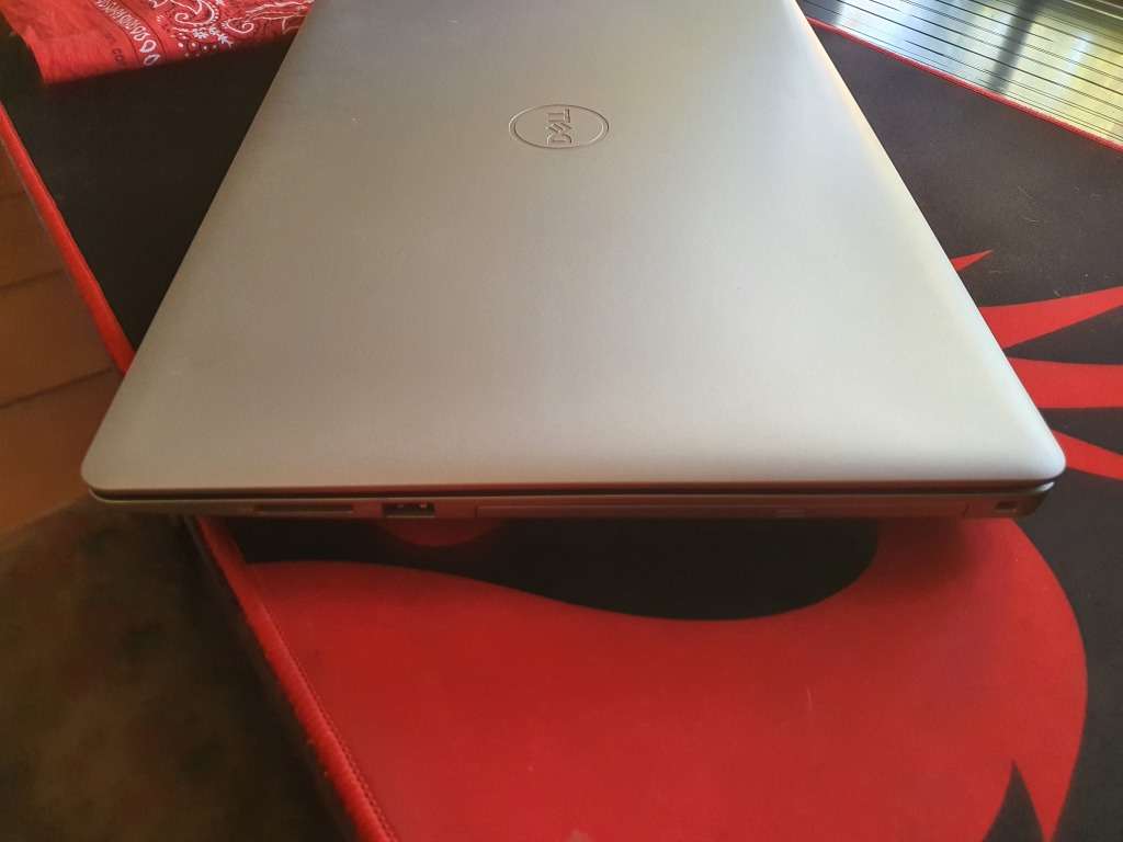 Dell Inspiron 3580 8TH GEN CORE i7