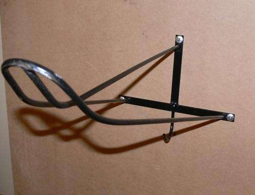 SADDLE RACK WALL MOUNTED