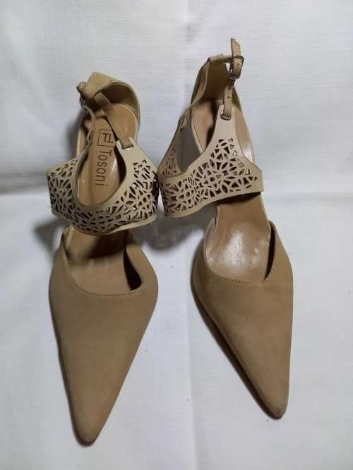 TOSONI HEELS