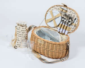 Yuppie Gift Baskets Fantasy Picnic Basket with Wine Bottle Holder