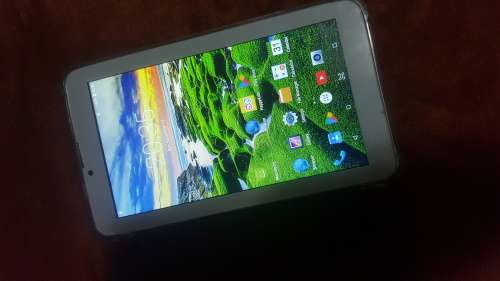 Almost New Tablet Lenosed 64GB Boxed in Mint Condition with Cover and Accessories