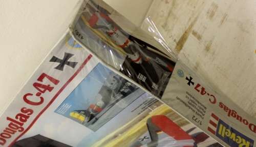 REVELL 1:72 Douglas C-47 Plane 4357 - Vintage 1988 Model Kit